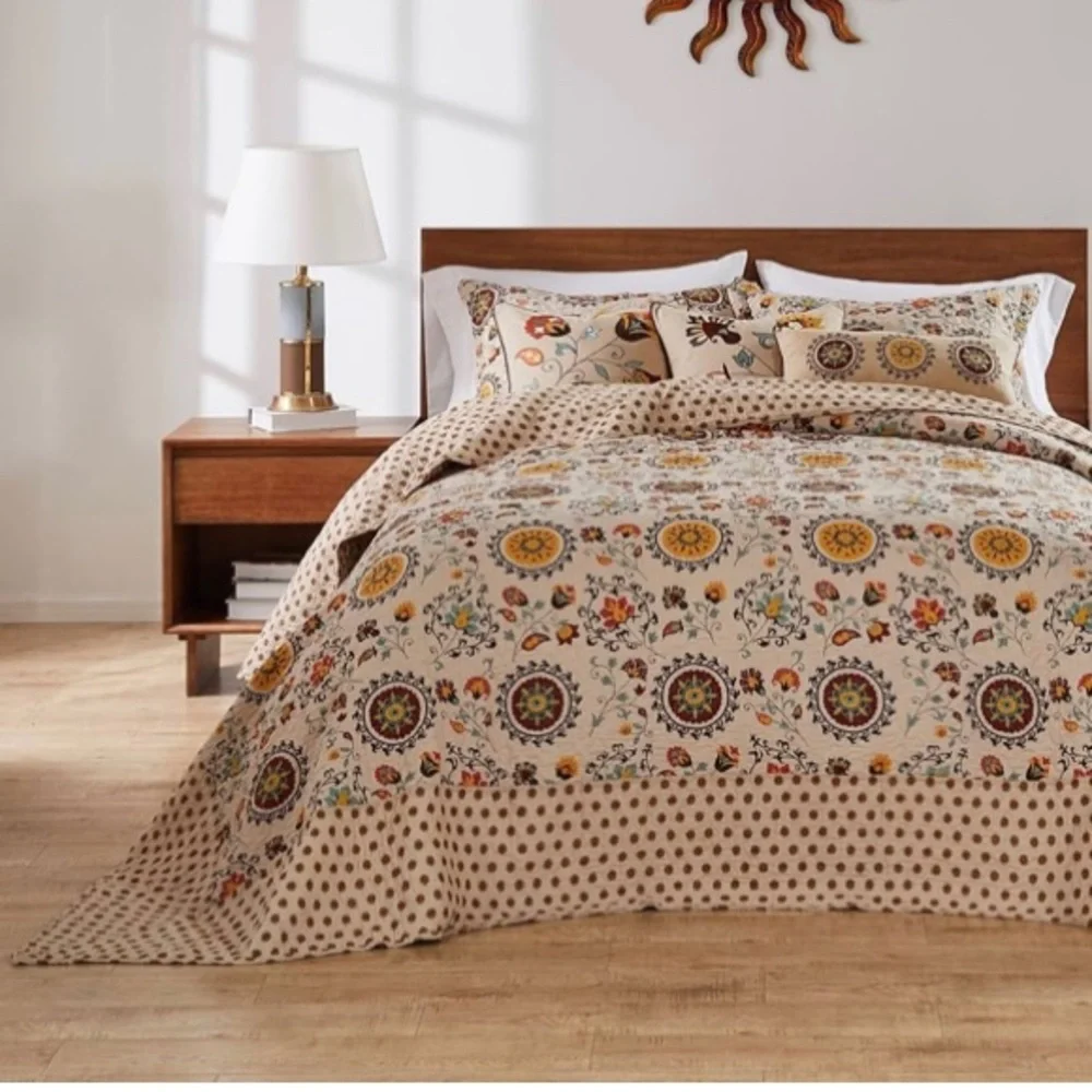 Greenland finely stitched andorra bedspread king set